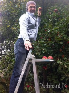 Dietitian UK: James picks apples