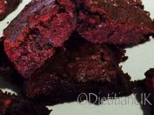 Dietitian UK: Lentil and Date Brownies 2