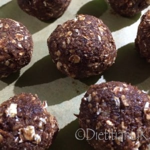 Dietitian UK: Cocao Power balls 2